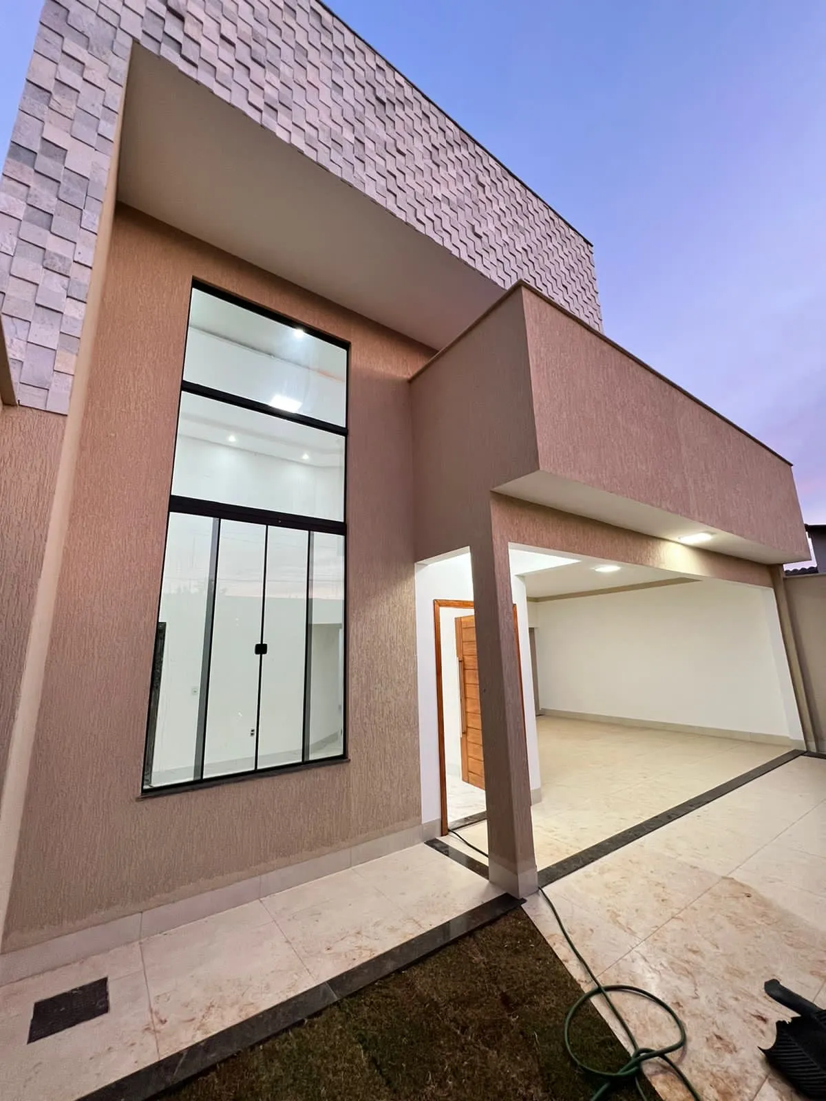 Casa no bairro Boa Vista, em Anápolis - Goiás — foto 1